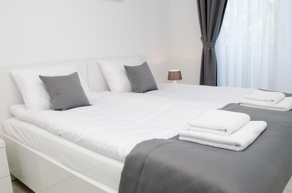 Apartamenty Mariela-Kolobrzeg Z Garazem Ngoại thất bức ảnh