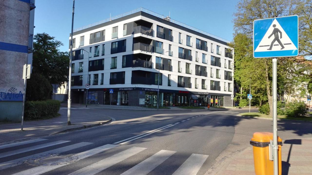Apartamenty Mariela-Kolobrzeg Z Garazem Ngoại thất bức ảnh